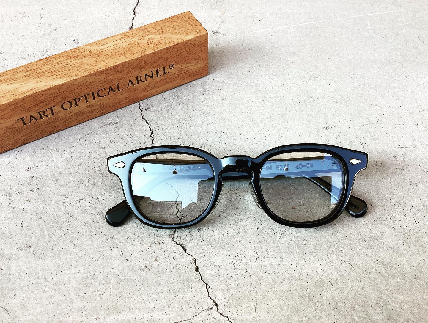 TART OPTICAL ARNEL | めがね美誠堂｜広島県福山市：メガネの販売・メンテナンス